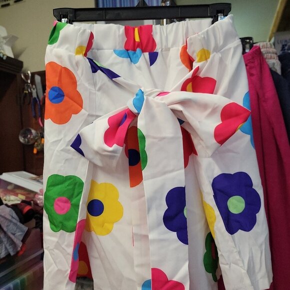 Shein White Bright Floral Lined Shorts Tie Front 4XL - Picture 1 of 7